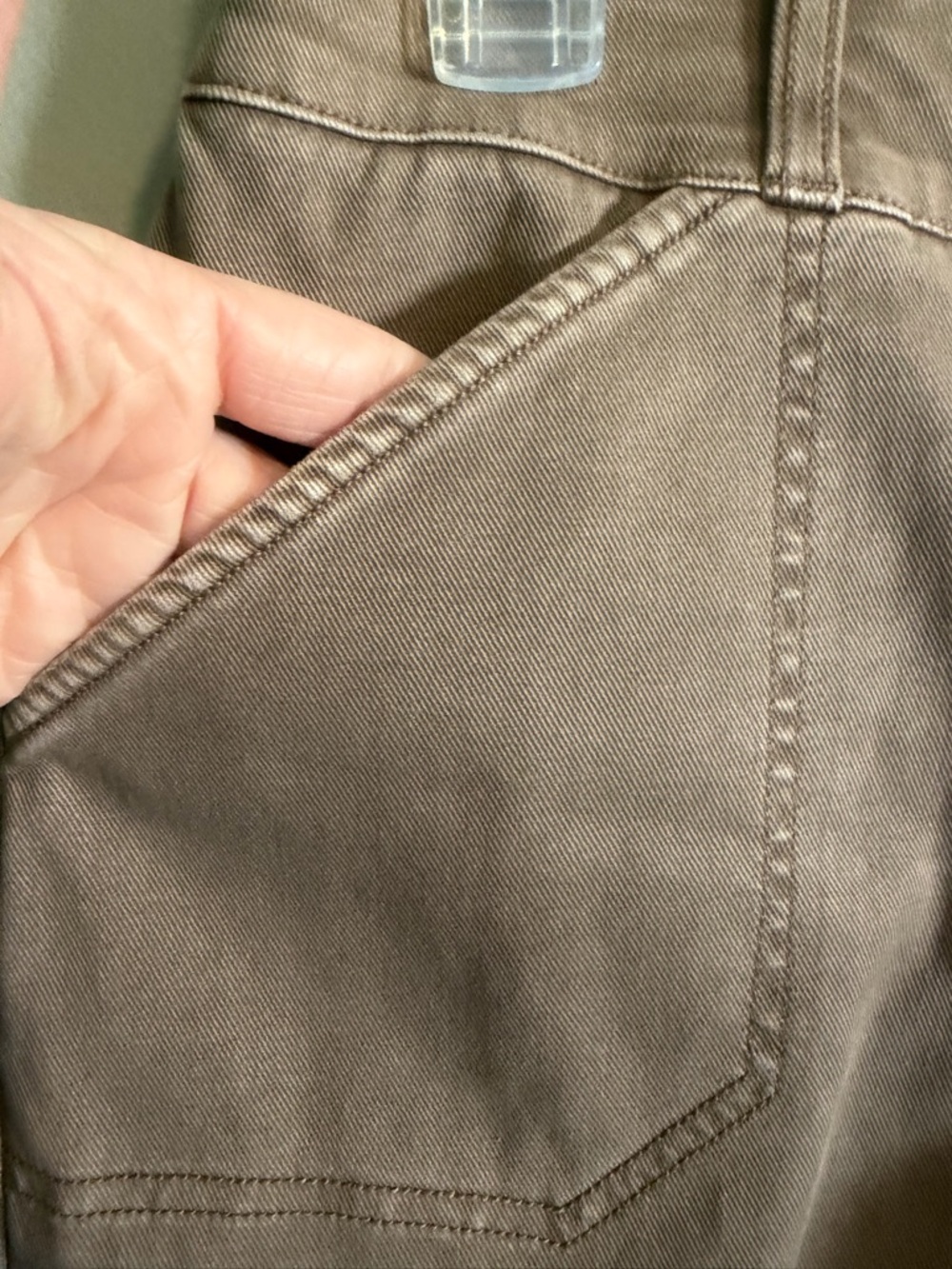 SPANX Women's Shorts Brown Casual Stretch Twill pull on style size small - Picture 4 of 8